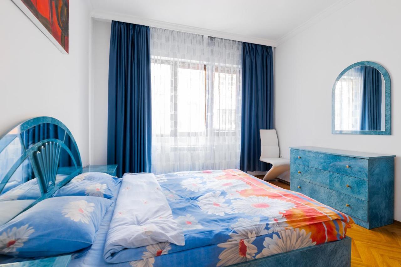 Central 2-Bd Bright Apartment In Sofia By Flat Mаnager エクステリア 写真